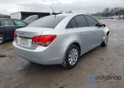2011 Chevrolet Cruze Ls z USA, uszkodzony, nr VIN 1G1PC5SH0B7298316